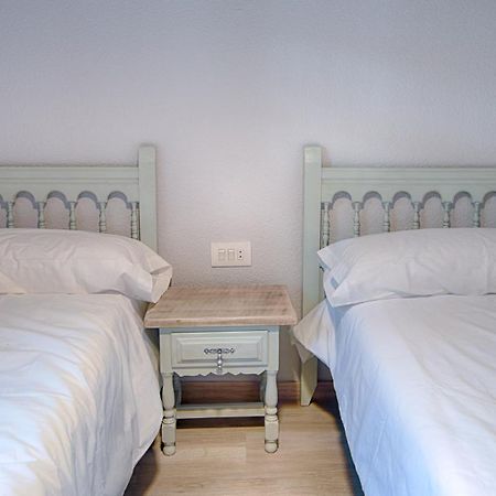 Saplan Real Estate Pensaueth Villa Salardu Luaran gambar