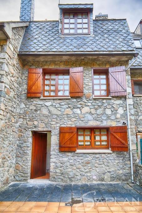 Saplan Real Estate Pensaueth Villa Salardu Luaran gambar