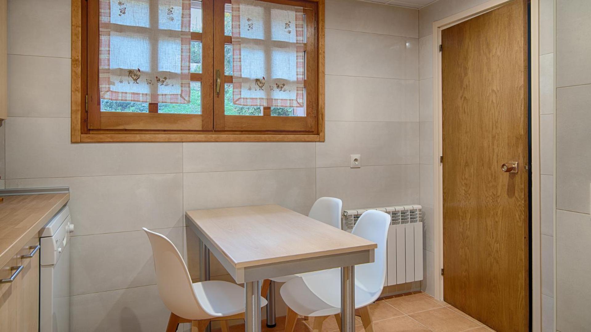 Saplan Real Estate Pensaueth Villa Salardu Luaran gambar