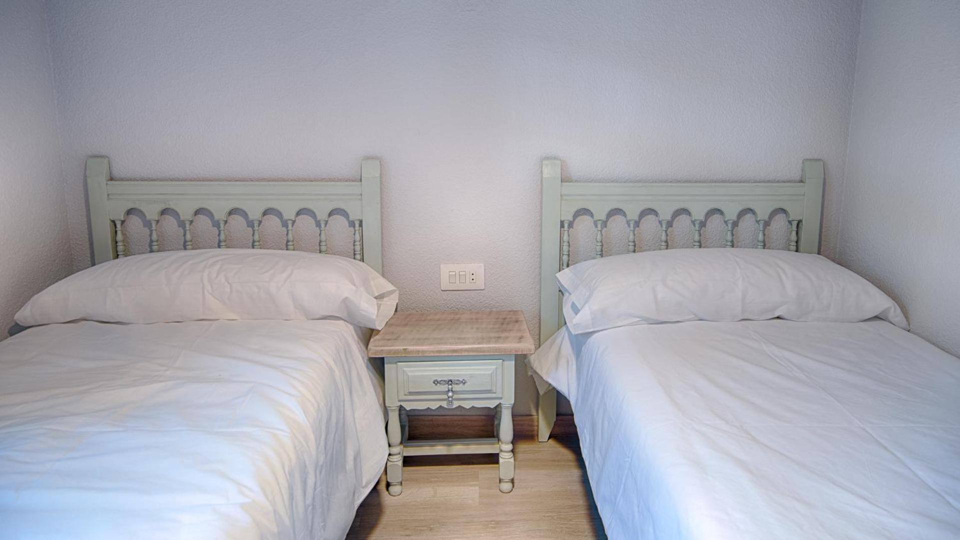 Saplan Real Estate Pensaueth Villa Salardu Luaran gambar